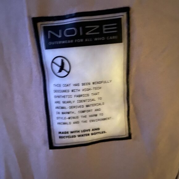 Noize- Canadian Cruelty Free Vest - Picture 6 of 7